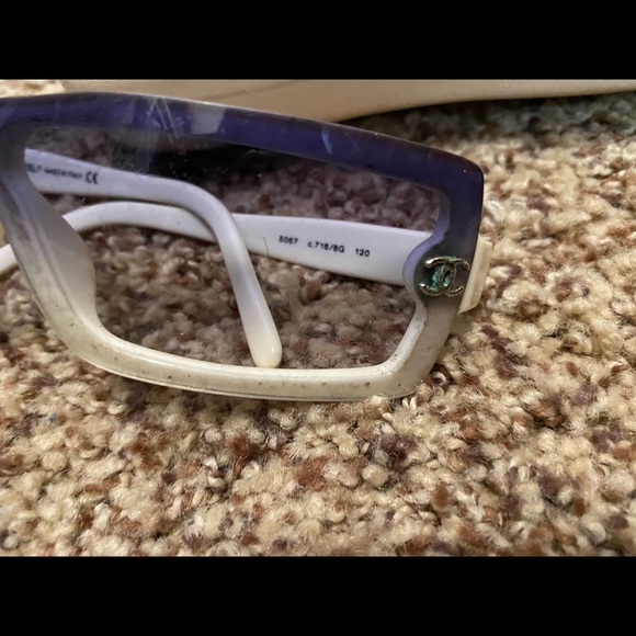 Channel Classic shades white